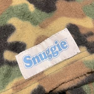 Snuggie with pockets!